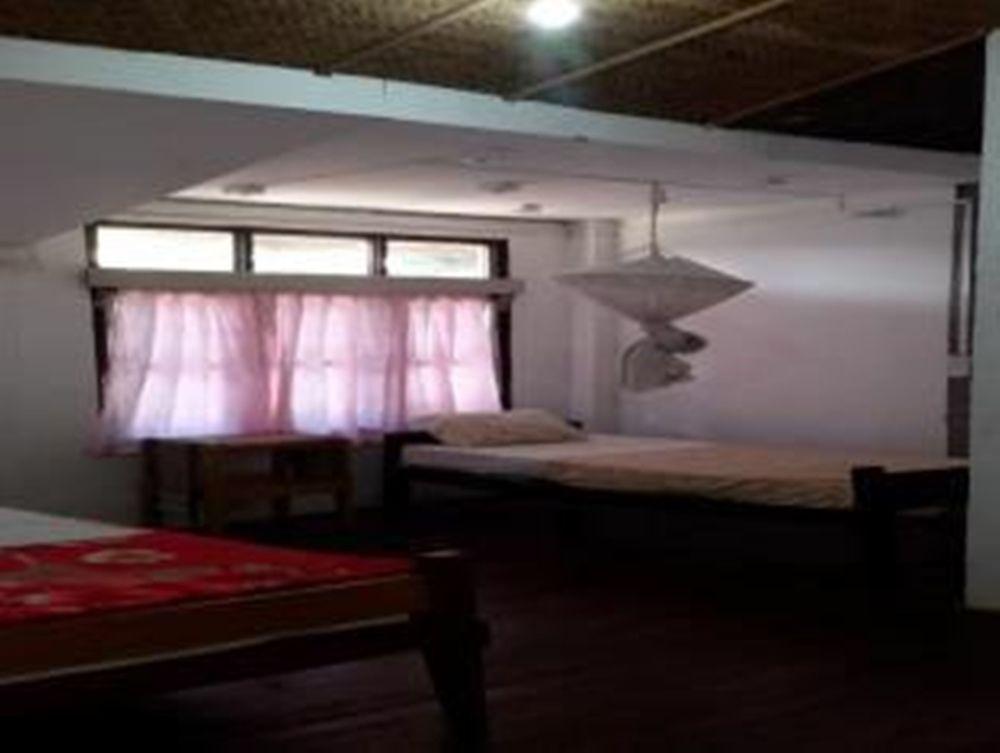 Prince Hotel Mrauk-oo Esterno foto