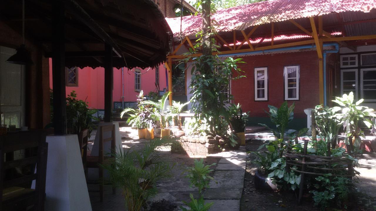 Prince Hotel Mrauk-oo Esterno foto